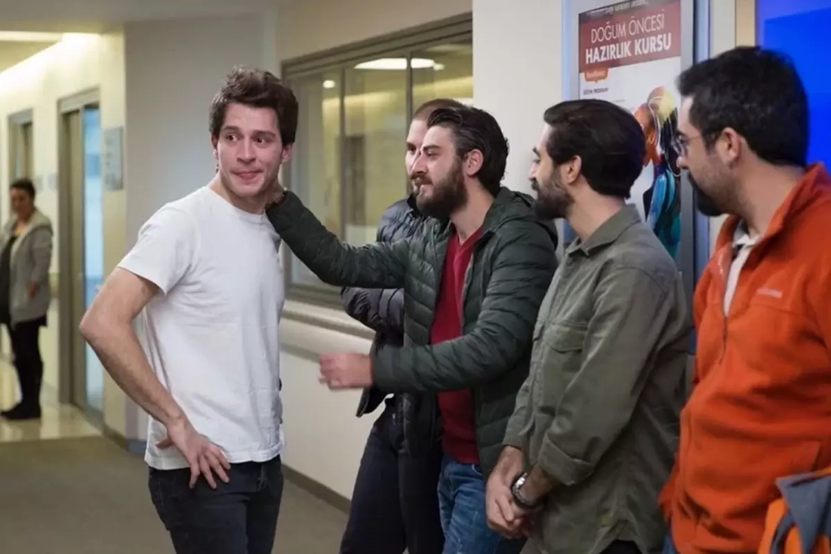 Uraz Kaygılaroğlu'ndan kızı Ada'nın 10'uncu yaşına duygusal kutlama