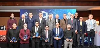 Antalya'da 'Gönüllülük Ödülleri' programı düzenlendi