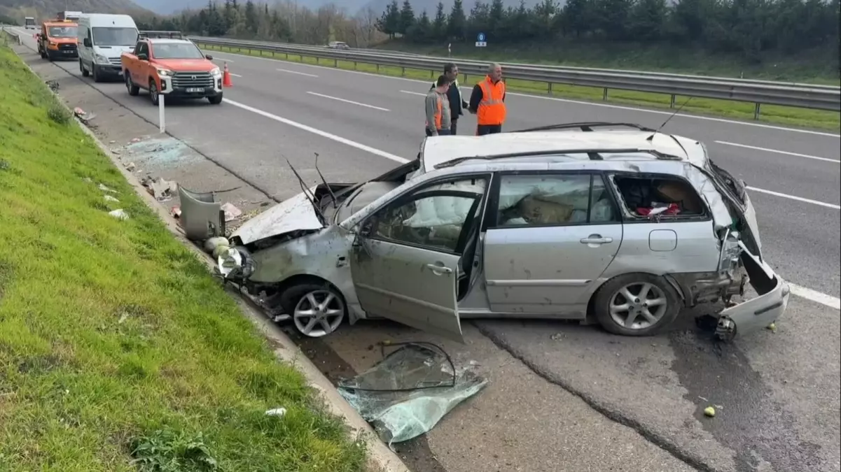 Düzce'de otomobil takla attı; 2 yaralı