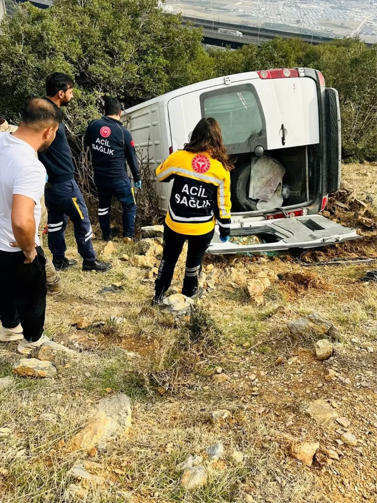 Gaziantep'te tarım işçilerini taşıyan minibüsün devrilmesi sonucu 1 kişi öldü, 3 kişi yaralandı