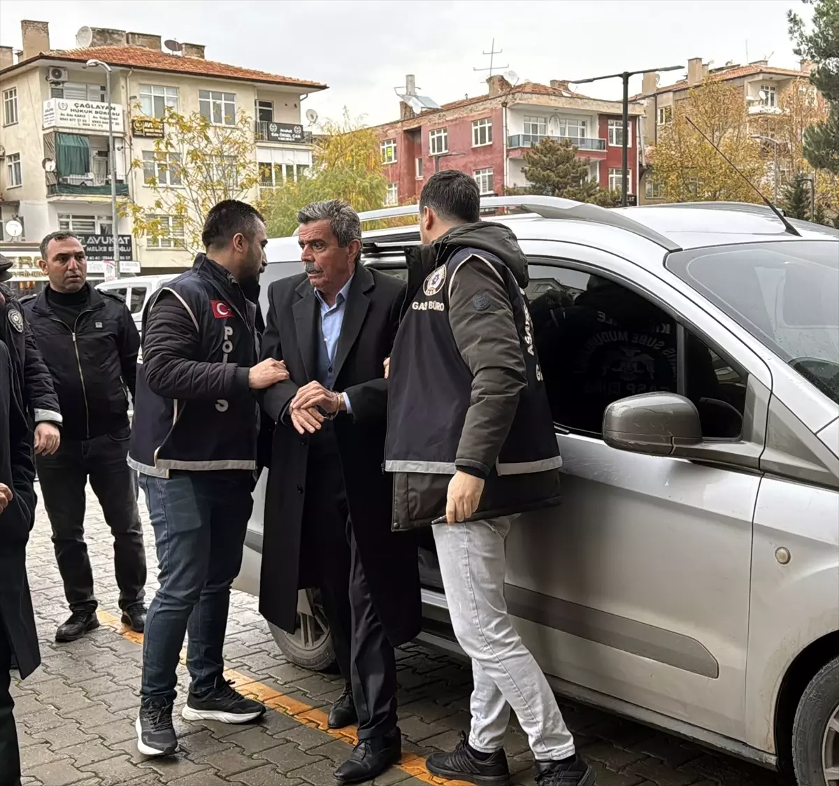 Kırıkkale'de silahla gelinin kız kardeşini öldürüp gelinini de yaralayan kayınpeder adliyede
