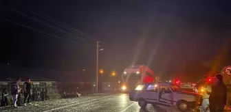 Mersin'de otomobille çarpışan motosikletin sürücüsü yaralandı