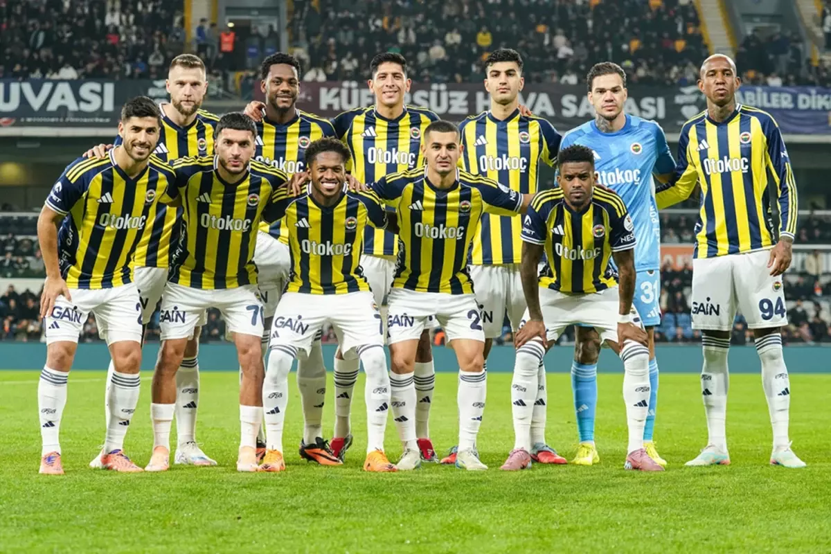 RAMS Başakşehir ile karşılaşan Fenerbahçe'de sakatlık