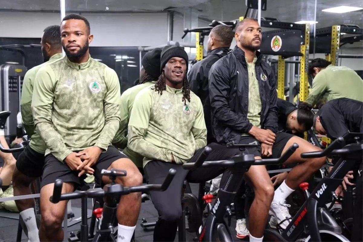 Alanyaspor, Antalyaspor maçı hazırlıklarını tamamladı