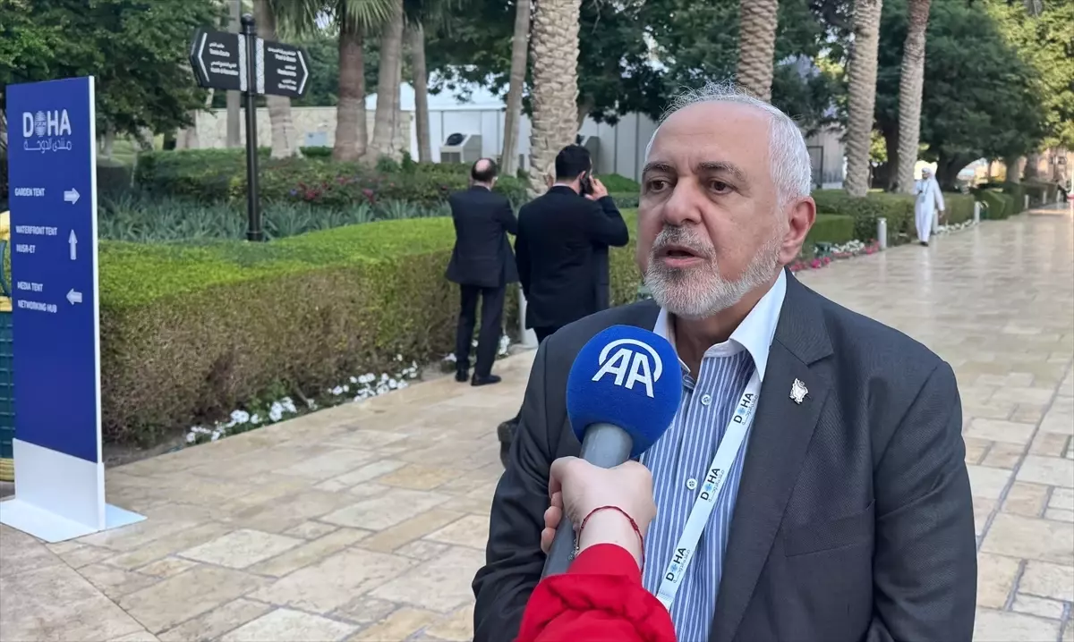 Eski İran Dışişleri Bakanı Zarif: 'İran, İsrail ile herhangi bir çatışma arayışında değil'