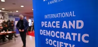 İstanbul'da Uluslararası Barış ve Demokratik Toplum Konferansı ikinci gününde sürüyor