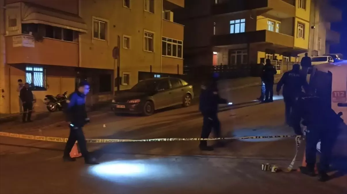 Kocaeli'de eve ateş eden zanlı aranıyor