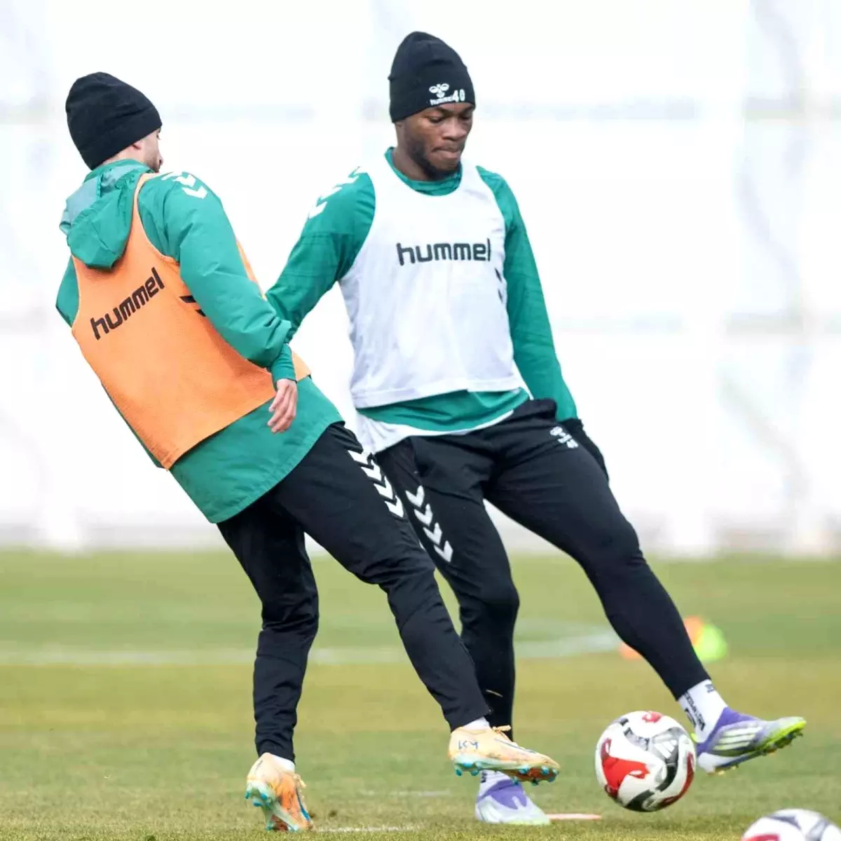 Konyaspor, Fenerbahçe maçının hazırlıklarına başladı