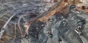 Sivas'ta maden ocağında göçük altında kalan şantiye müdürünü arama çalışmaları sürüyor