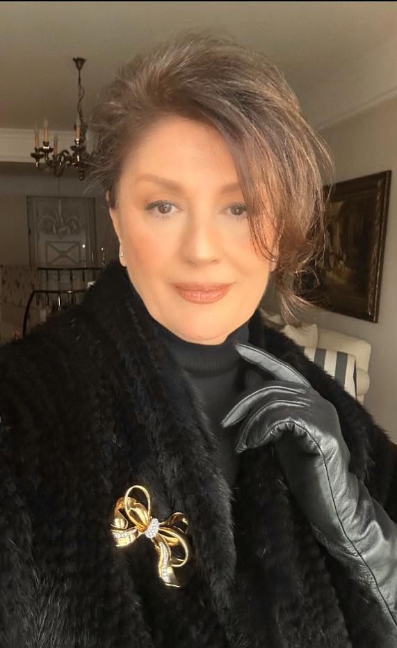 Defying the years! Special post from Gülşen Bubikoğlu for her 71st birthday