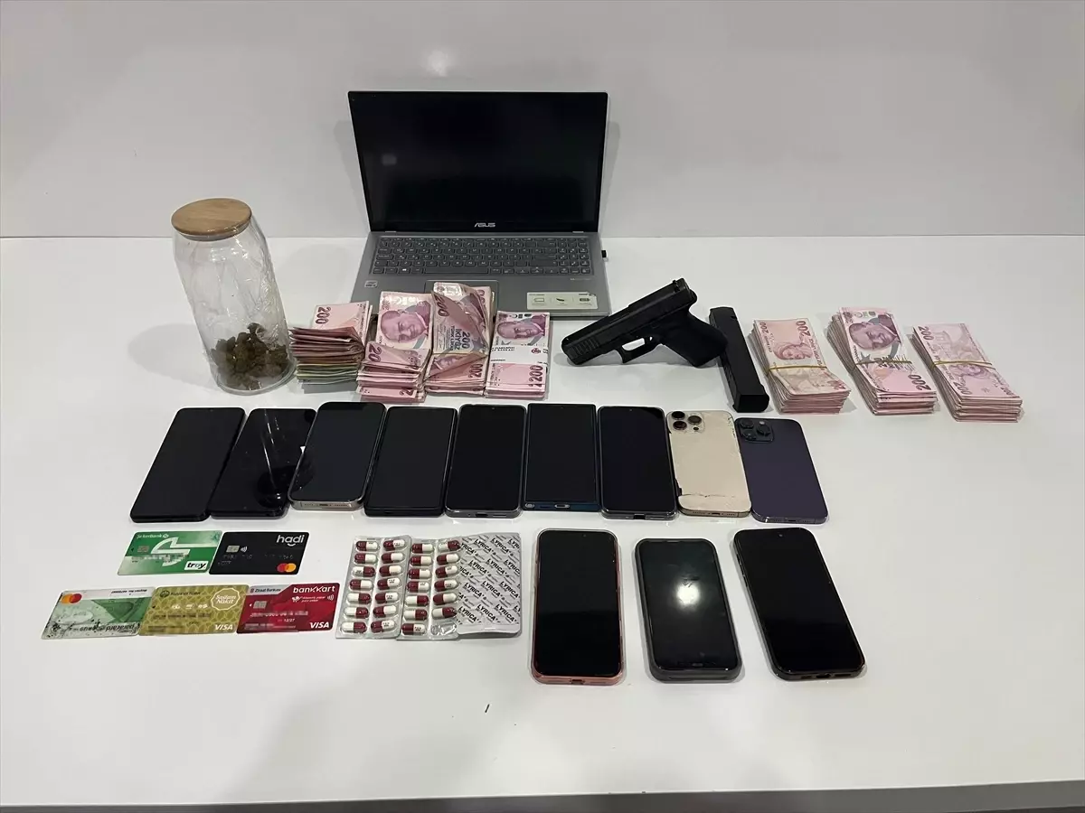 Bursa merkezli dolandırıcılık operasyonunda 10 zanlı yakalandı