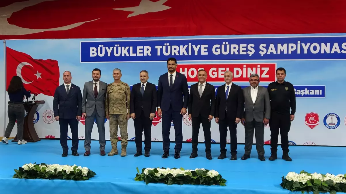 Büyükler Türkiye Güreş Şampiyonası, Gaziantep'te başladı