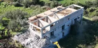 Çanakkale'de 66 kaçak yapı yıkıldı