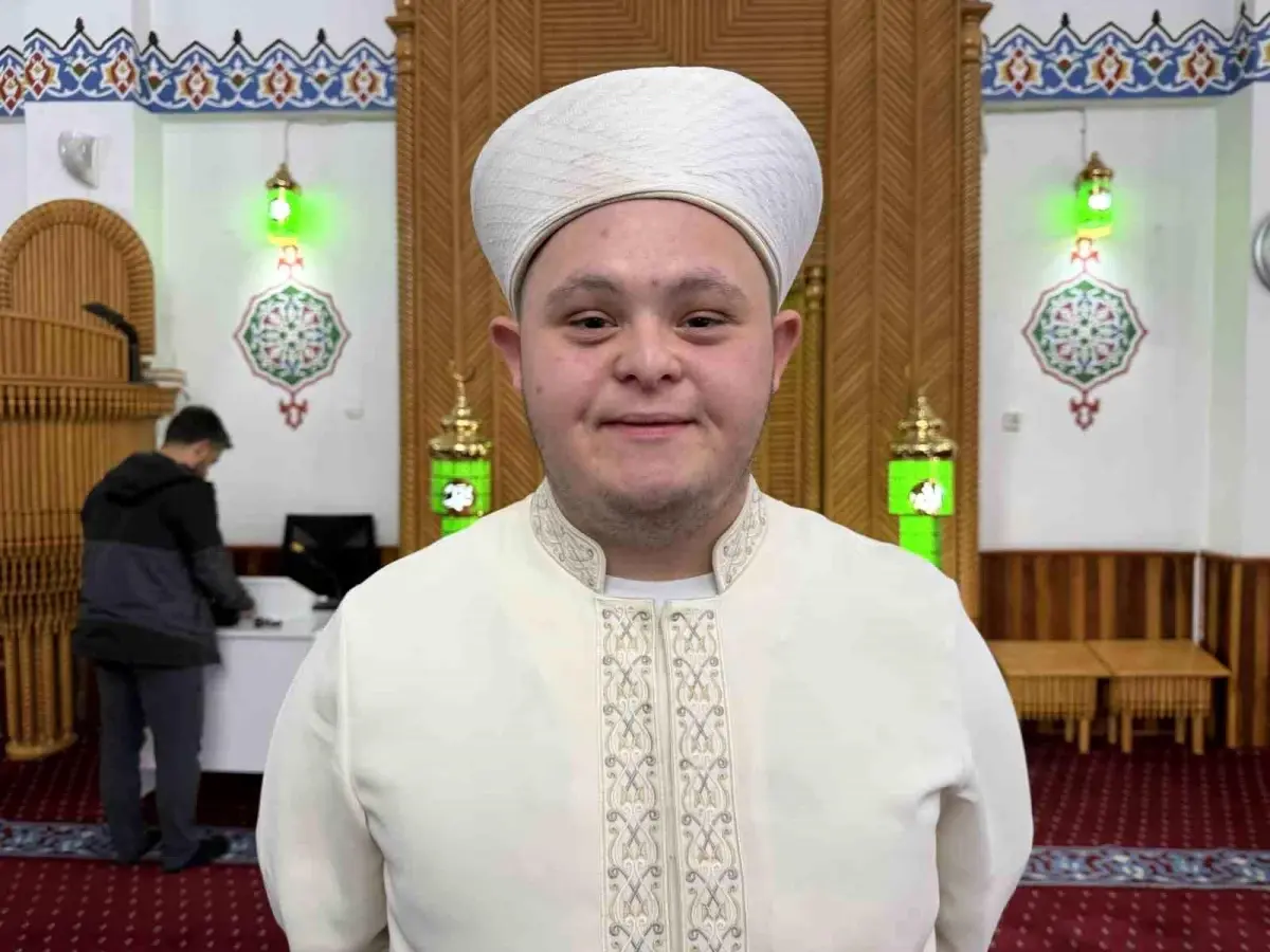 Down sendromlu Fırat'ın camideki vaazı ilgi gördü