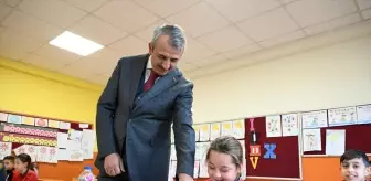Edirne Valisi Sezer'den okul ziyareti