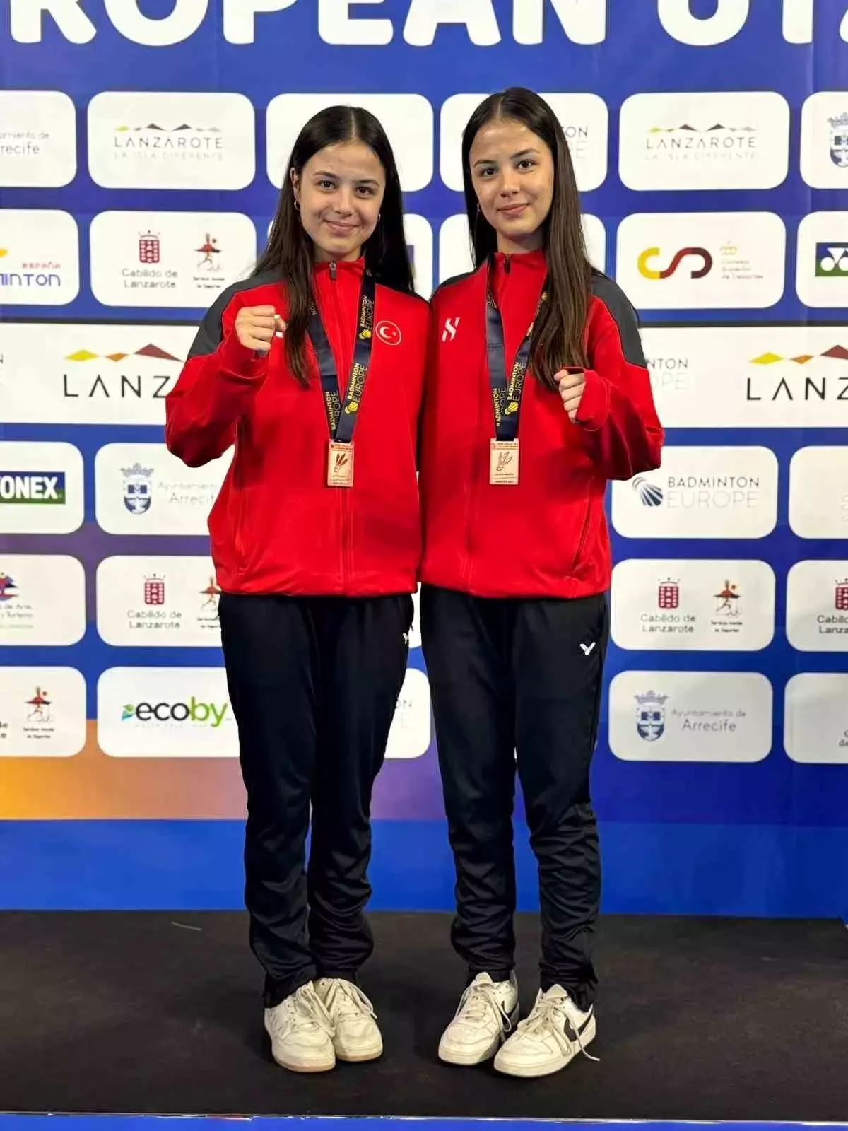 Eskişehirli milli sporcu ikizlerden Avrupa'da önemli başarı