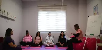 Hatay'da anne adayları doğum korkularını gebe okulundaki eğitimlerle aşıyor