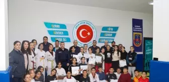 İl Jandarma Komutanı Tuğgeneral Yeşilyurt'tan spor okulu öğrencilerine ziyaret