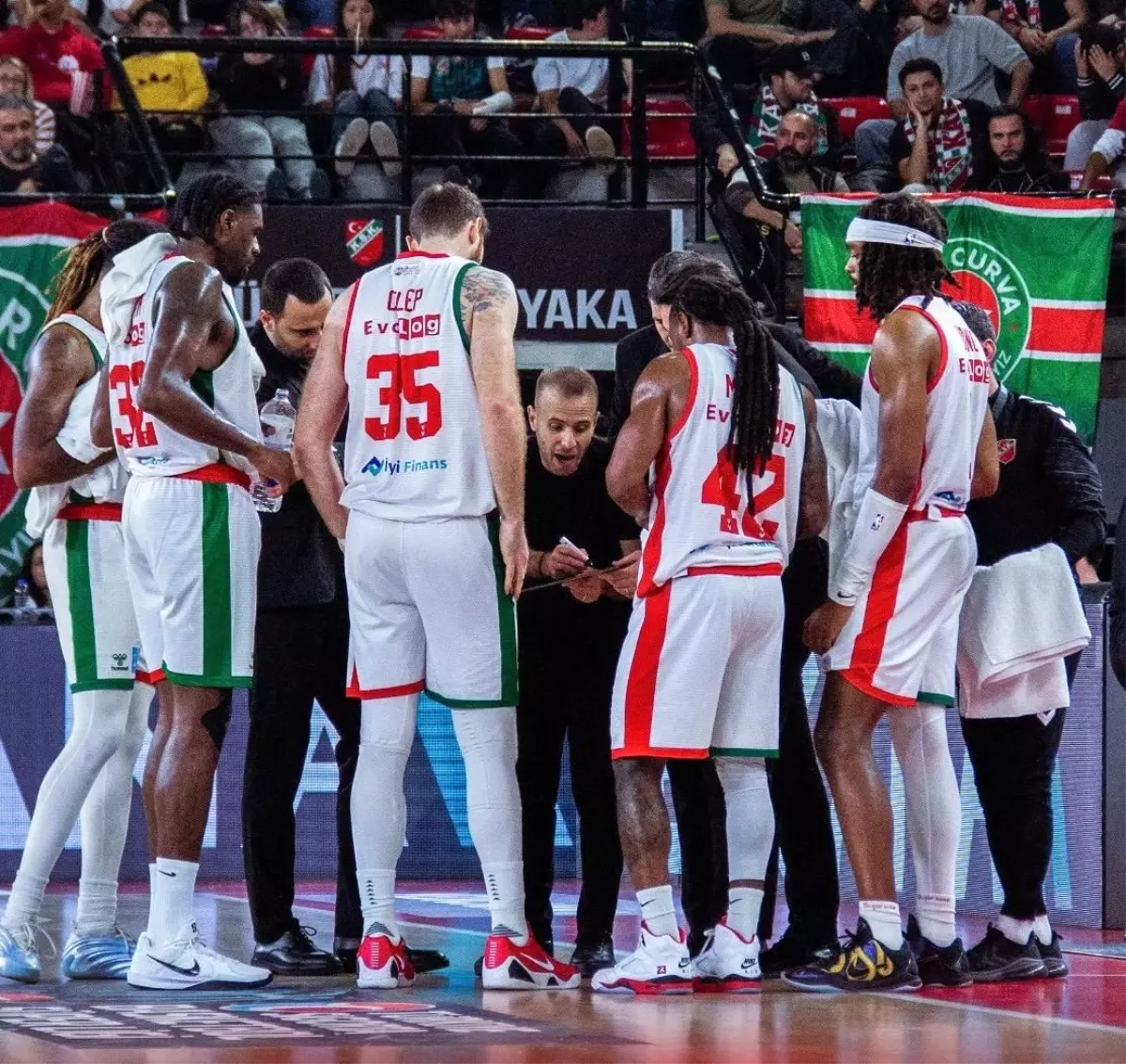 Karşıyaka Basketbol, haftayı son sırada tamamladı