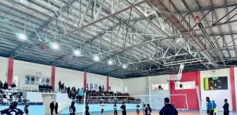 Sason'da voleybol turnuvası yapıldı