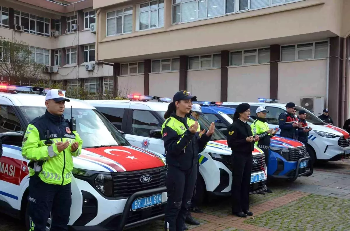 Sinop'ta emniyet ve jandarmaya 19 yeni araç tahsis edildi