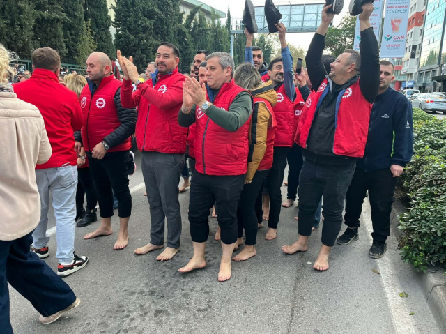 Everyone who went out to the street saw a barefoot protester