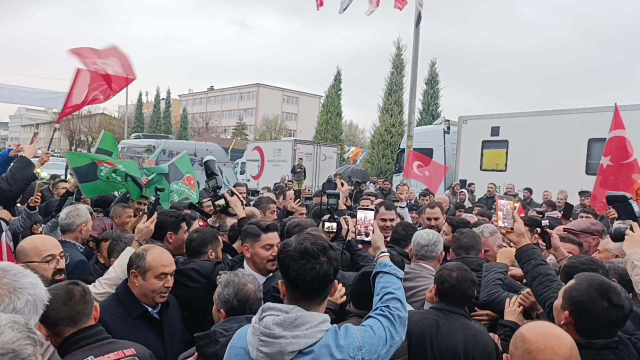 A warm welcome for Minister Kurum at his family home