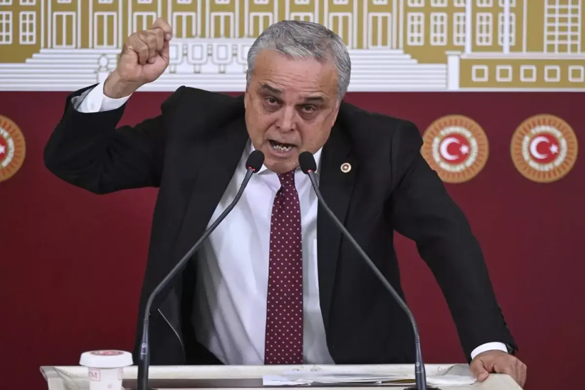 CHP kesin ihraç istedi, Hasan Ufuk Çakır istifa etti