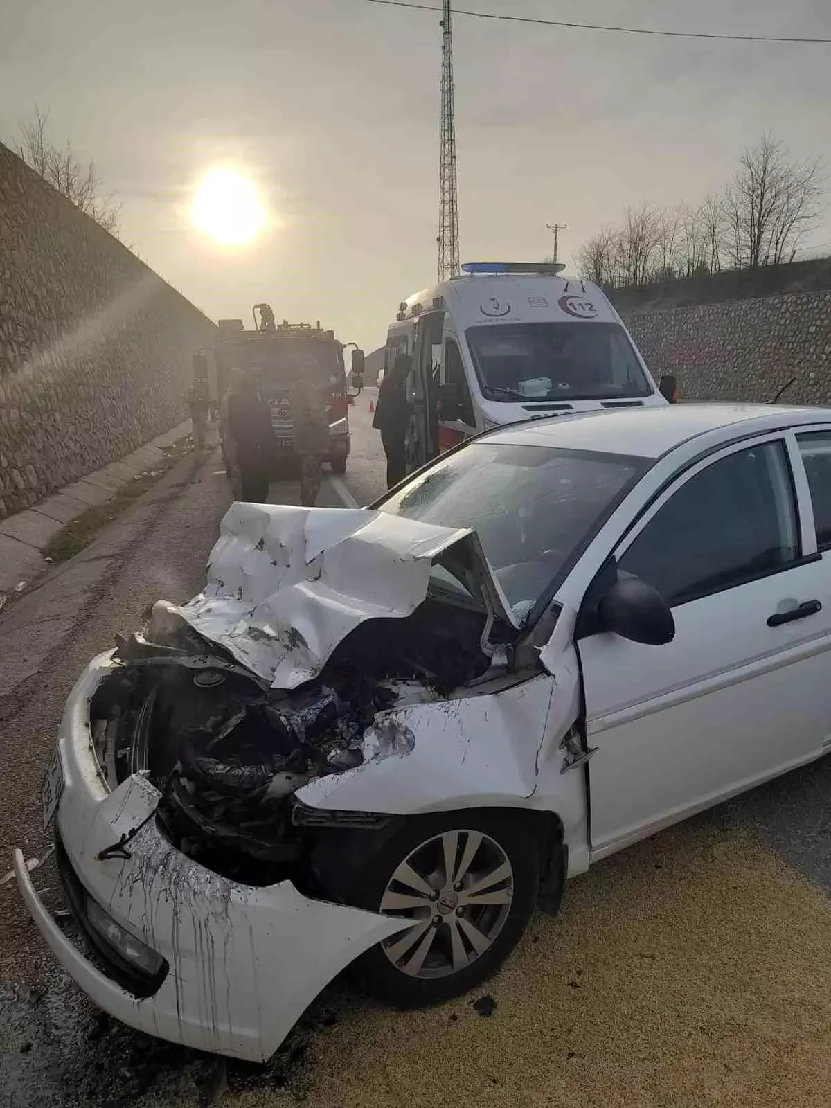 Elazığ'da trafik kazası: 3 yaralı