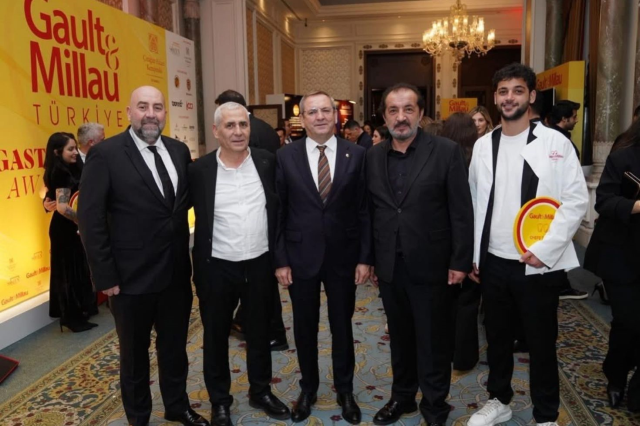 Gastronomi Dünyasının Yıldızları Gault & Millau Gecesinde Parladı: İşte Ödül Kazananlar Gastronomi Dünyasının Yıldızları Gault & Millau Gecesinde Parladı: İşte Ödül Kazananlar