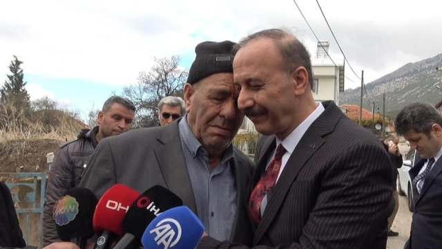 isparta da korkunc cinayet cobanin basini kesip 19339753 7312 m