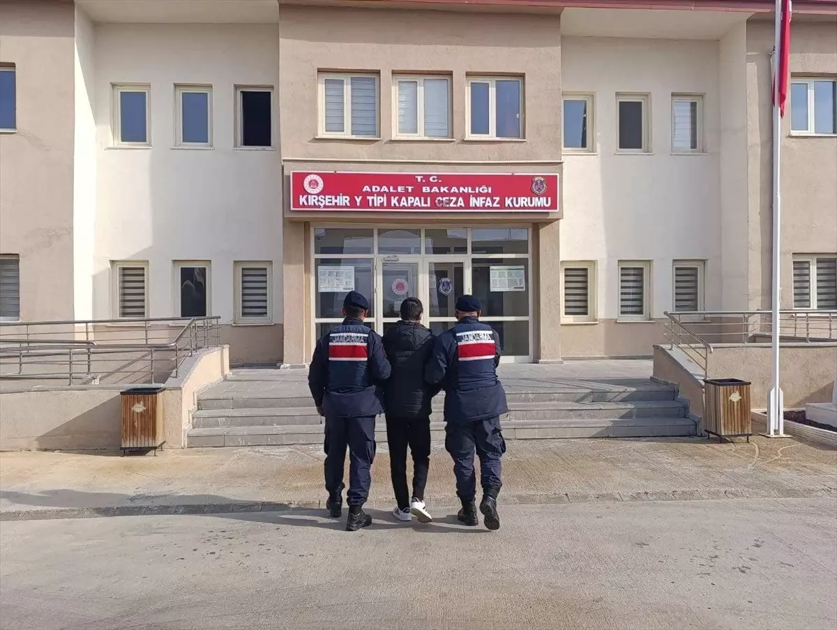 Kırşehir'de firari 2 hükümlü yakalandı