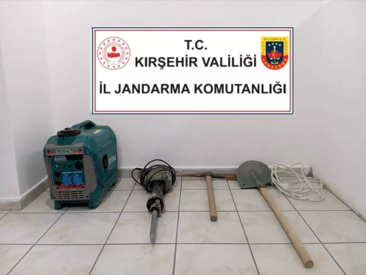 Kırşehir'de izinsiz kazı yapan şüpheli yakalandı