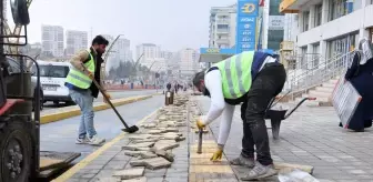 Mardin Büyükşehir Belediyesi görme engelli kılavuz yollarını yeniliyor