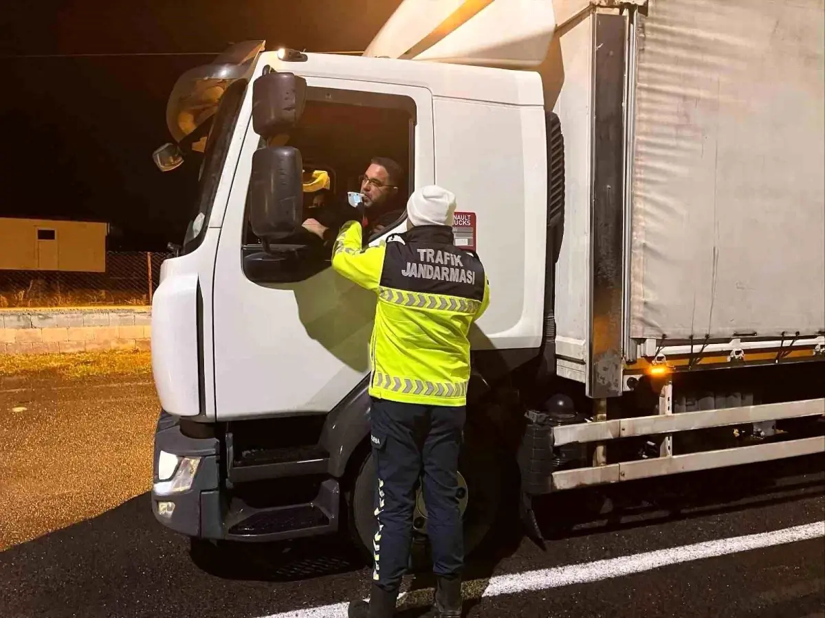 Nevşehir'de asayiş uygulaması: Bin 465 şahıs kontrol edildi