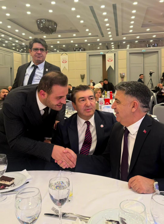 Park of İstanbul Yönetim Kurulu Başkanı Burak Memişoğlu'na 'Yılın Öne Çıkan İş İnsanı-Üstün Başarı Ödülü'