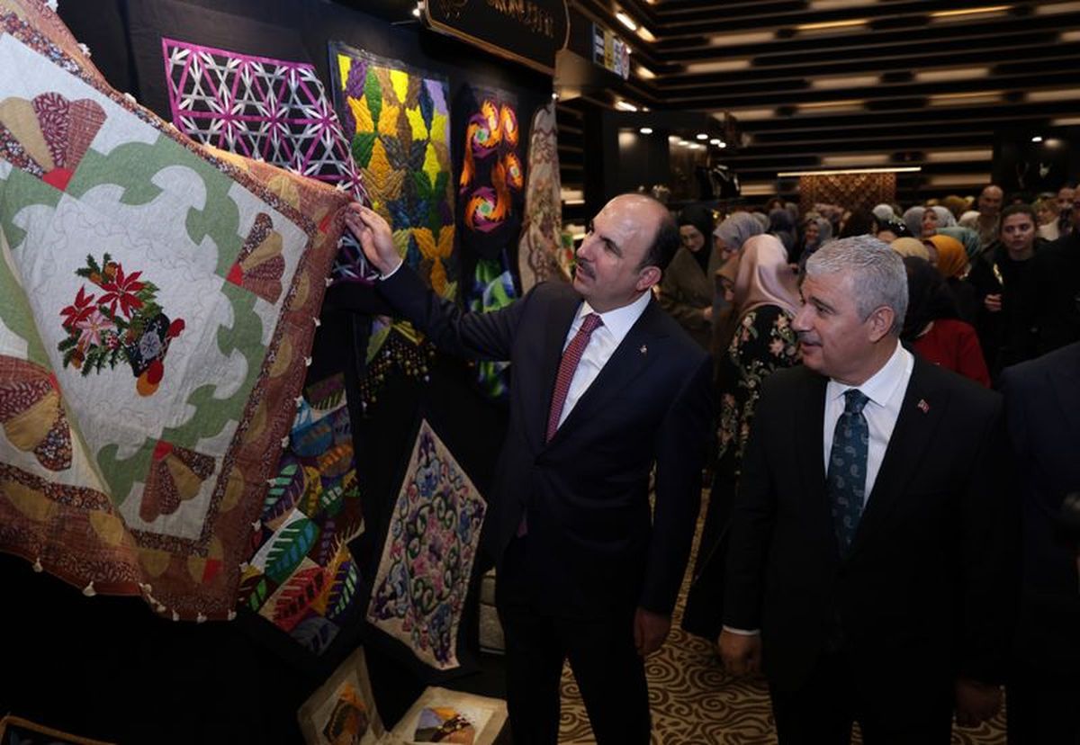 Vali Akın İle Başkan Altay 17. Altın Dokunuşlar Festivali'ni Ve Gazze Kermesi'ni Açtı