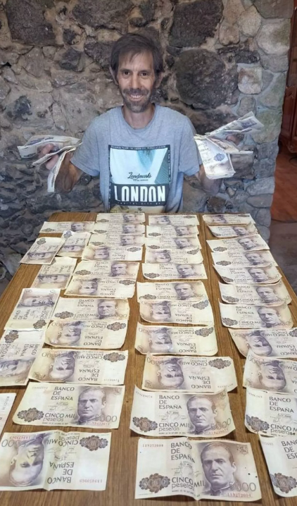 yeni satin aldigi ev gizli banka cikti balyozu 19339094 9318 m