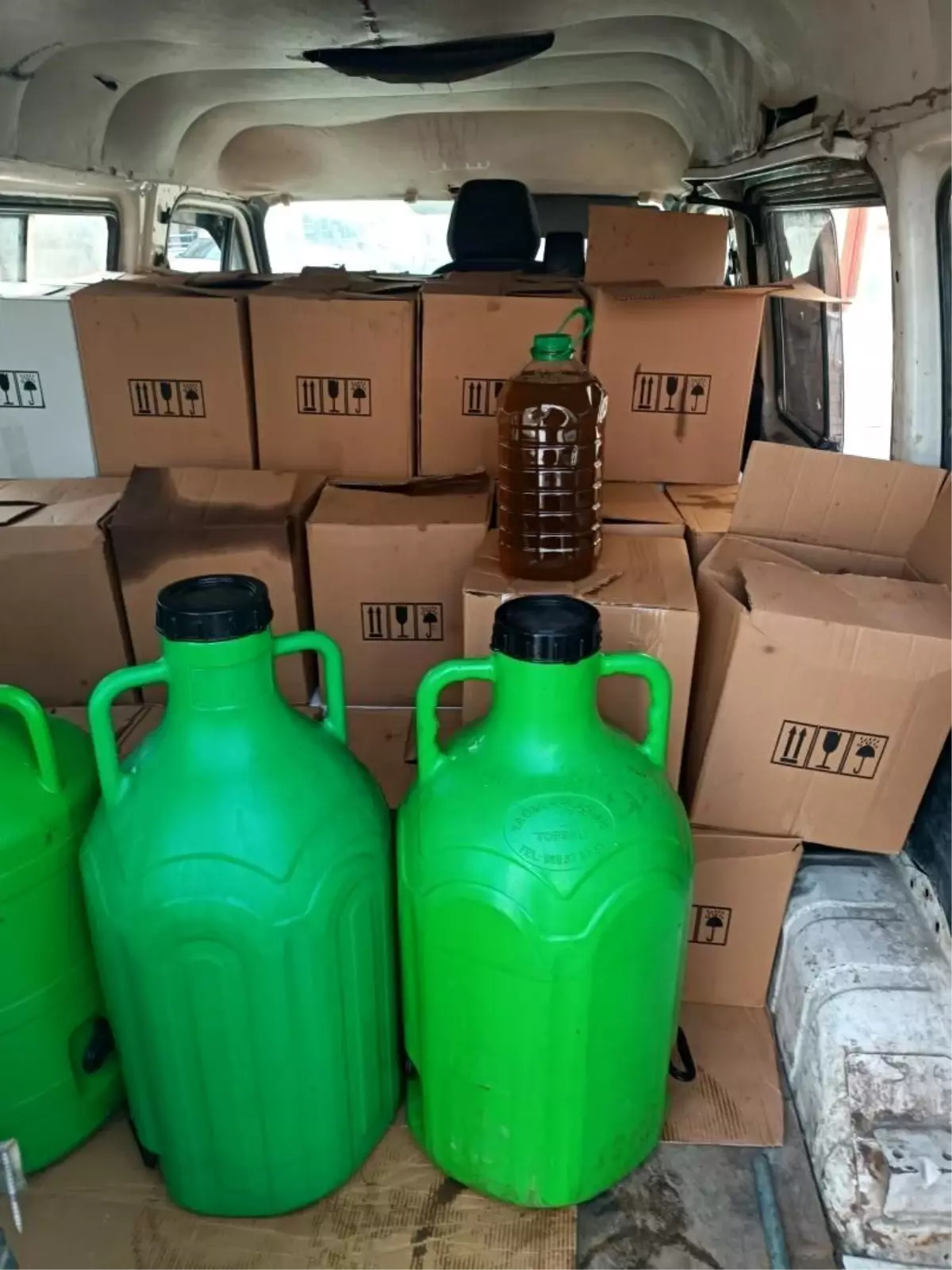 Aydın'da bin 300 litre tağşiş yağ ele geçirildi