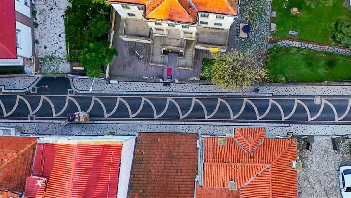 Bafra Belediyesi müze çevresinde yol ve kaldırım düzenlemesi yaptı