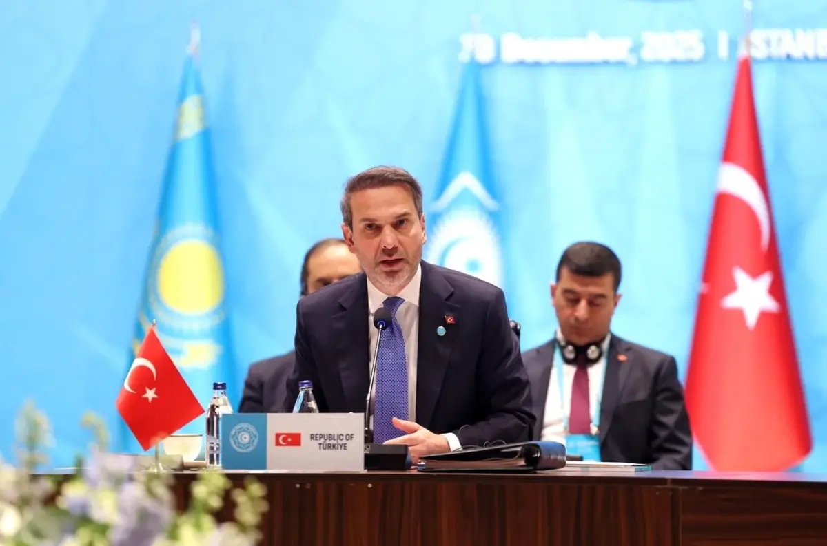 Bakan Bayraktar'dan Türk Dünyası'na 'Hazar' teklifi