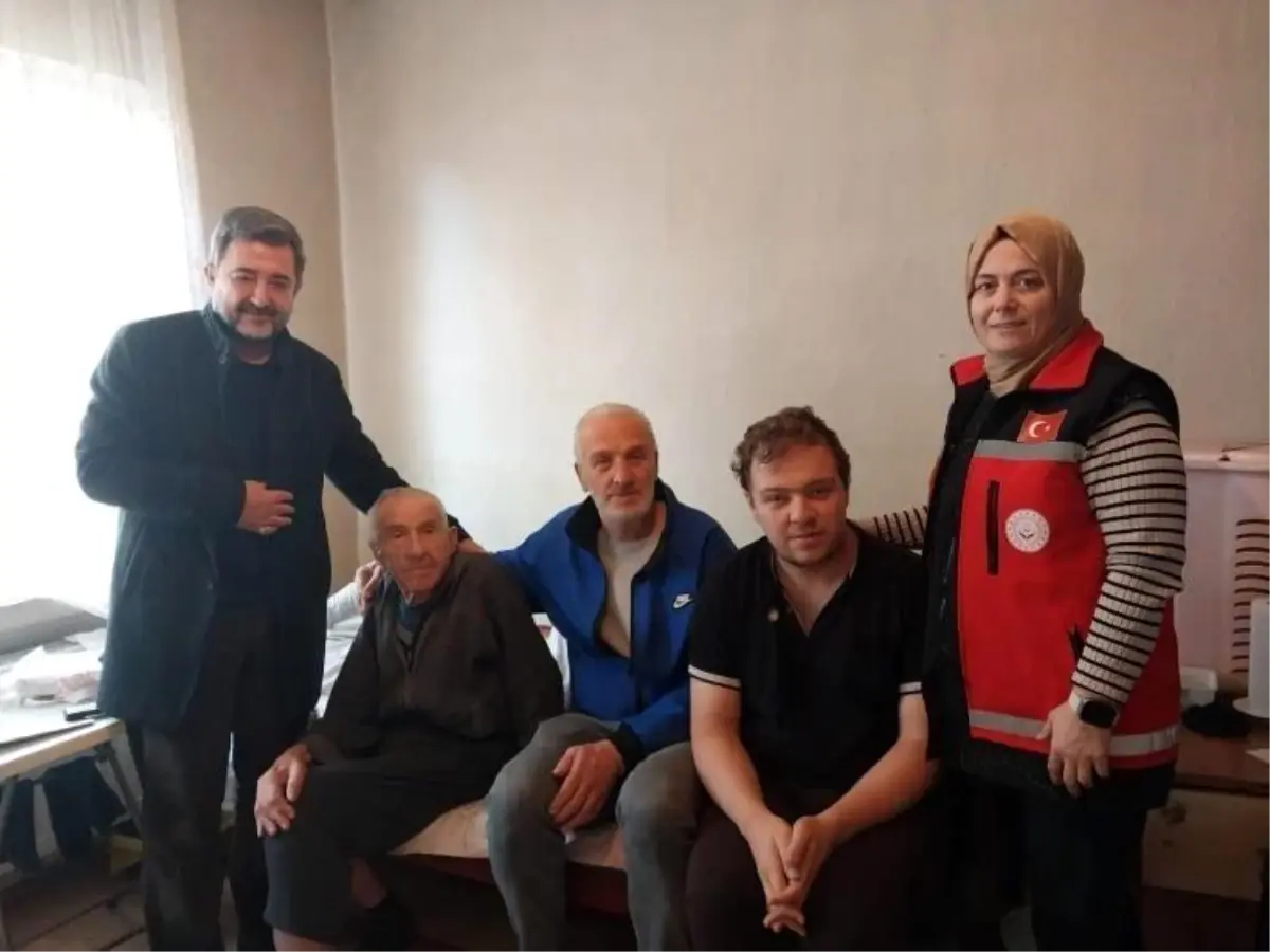 Bilecik'te 5 kuşaktır bir arada yaşayan aileye ziyaret