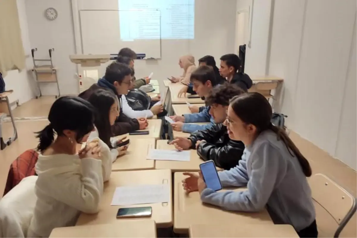 BŞEÜ'de İngilizce pratik etkinliği