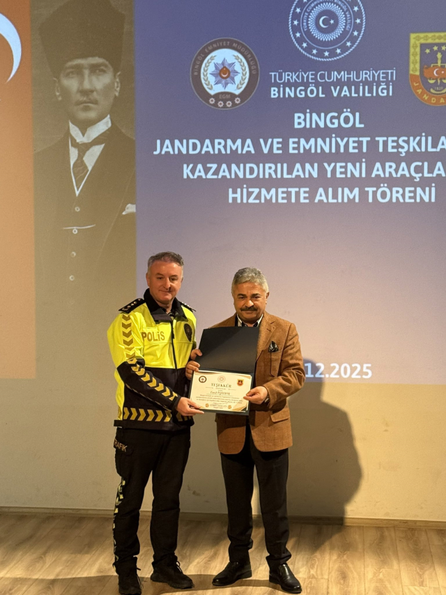 Cemal Eğin'den emniyete ve jandarmaya anlamlı destek Cemal Eğin'den emniyete ve jandarmaya anlamlı destek