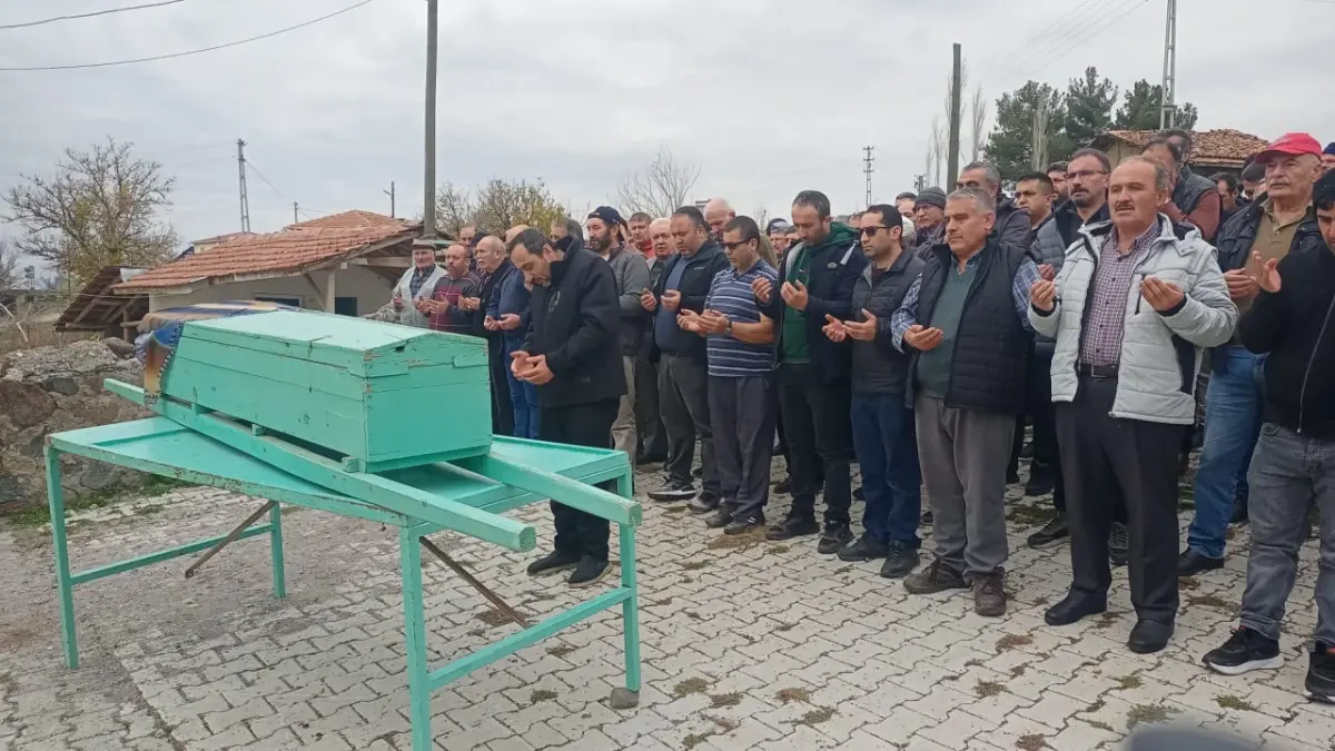 Eski sevgilisi tarafından öldürülen Gülhan, Çorum'da toprağa verildi