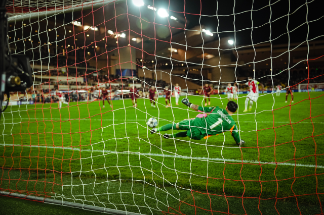 Galatasaray, Monaco'dan eli boş döndü