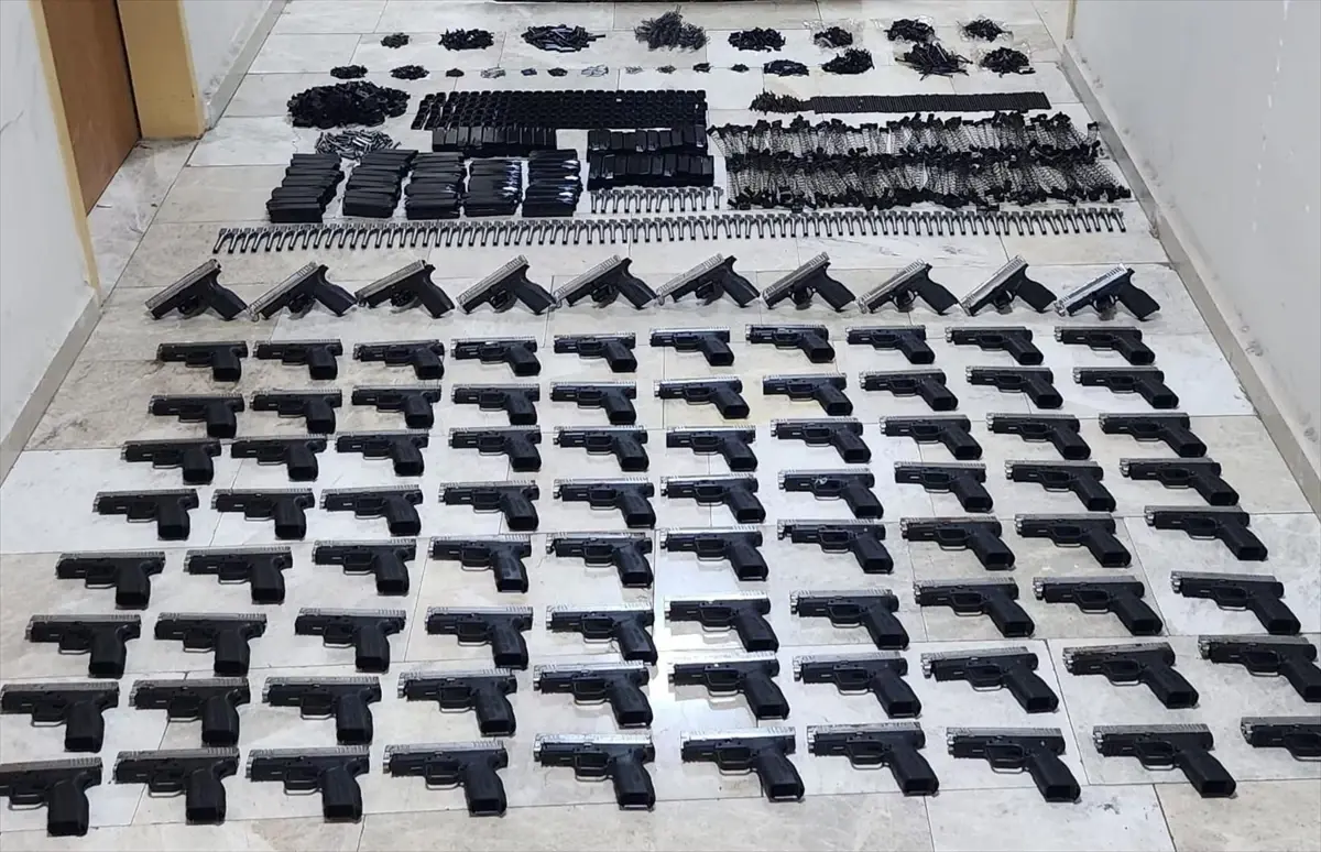 Hatay'da 90 ruhsatsız tabanca ele geçirildi
