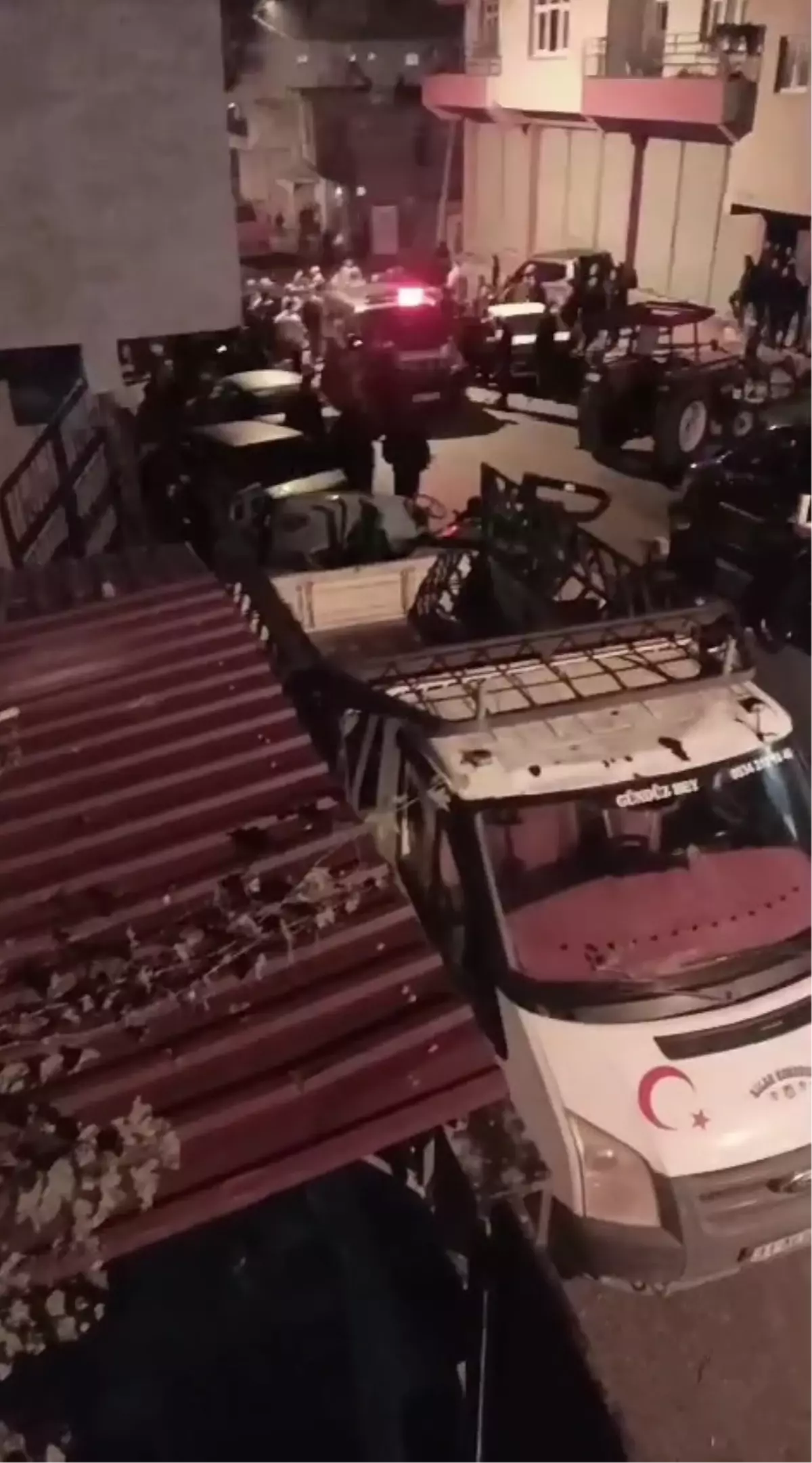 Altınözü'nde Komşu İki Aile Arasında Kavga: 1 Ölü, 6 Yaralı