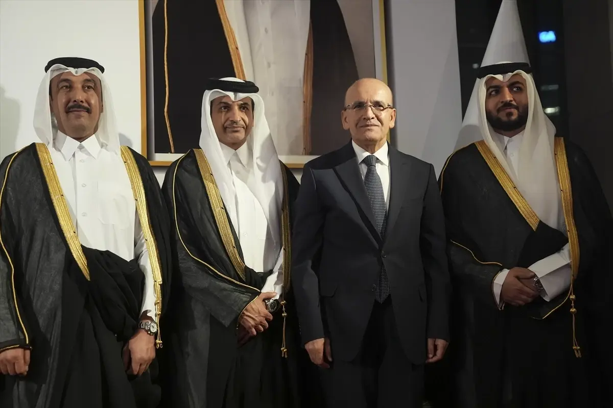 Hazine ve Maliye Bakanı Şimşek, Katar Milli Günü resepsiyonunda konuştu Açıklaması