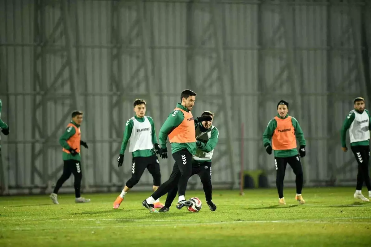 Konyaspor, Fenerbahçe maçının hazırlıklarını sürdürdü